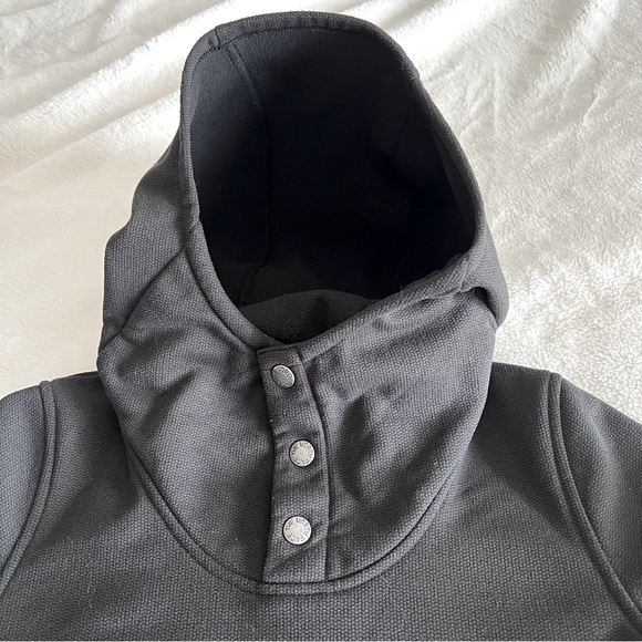 The North Face Pullover 🖤 - Picture 3 of 12